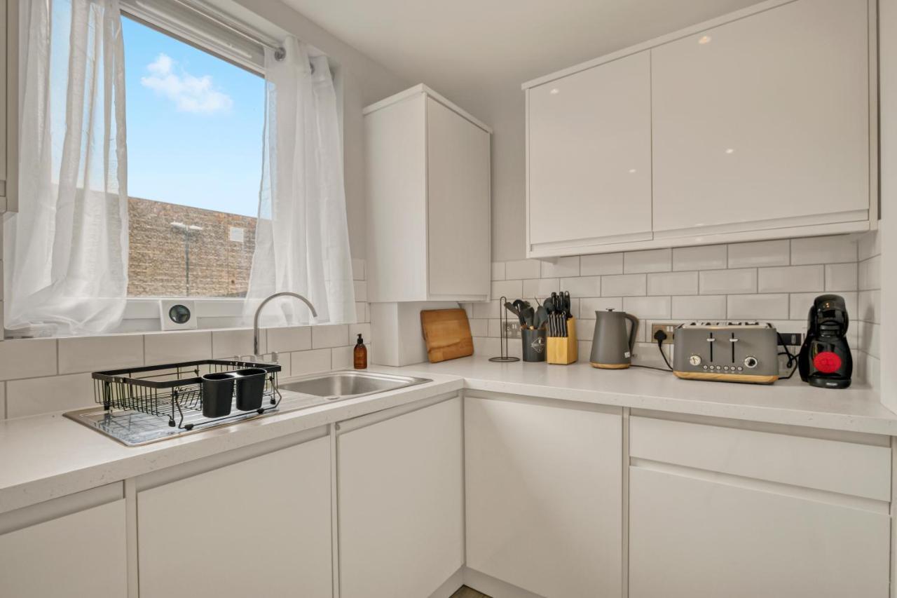 Homely 1Bed Apartment Vauxhall London Eksteriør billede