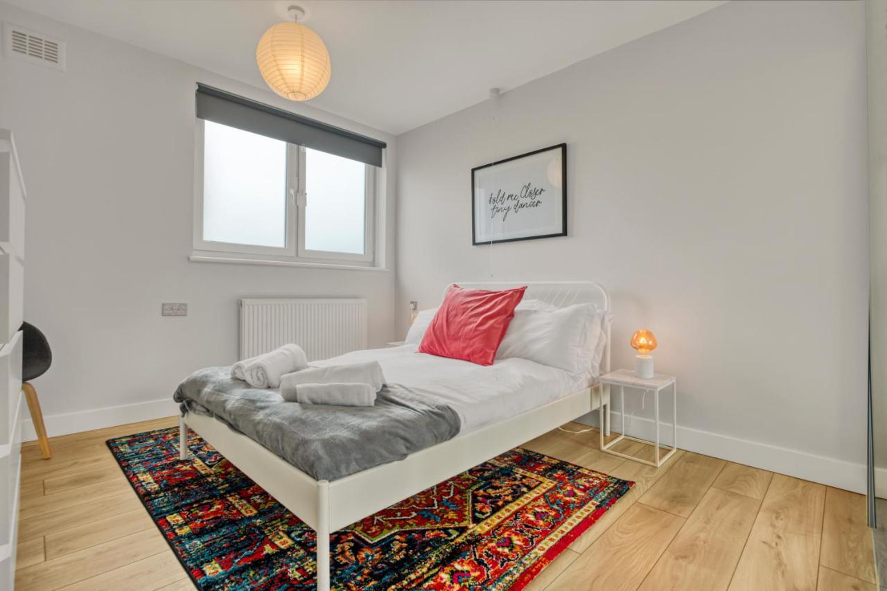 Homely 1Bed Apartment Vauxhall London Eksteriør billede